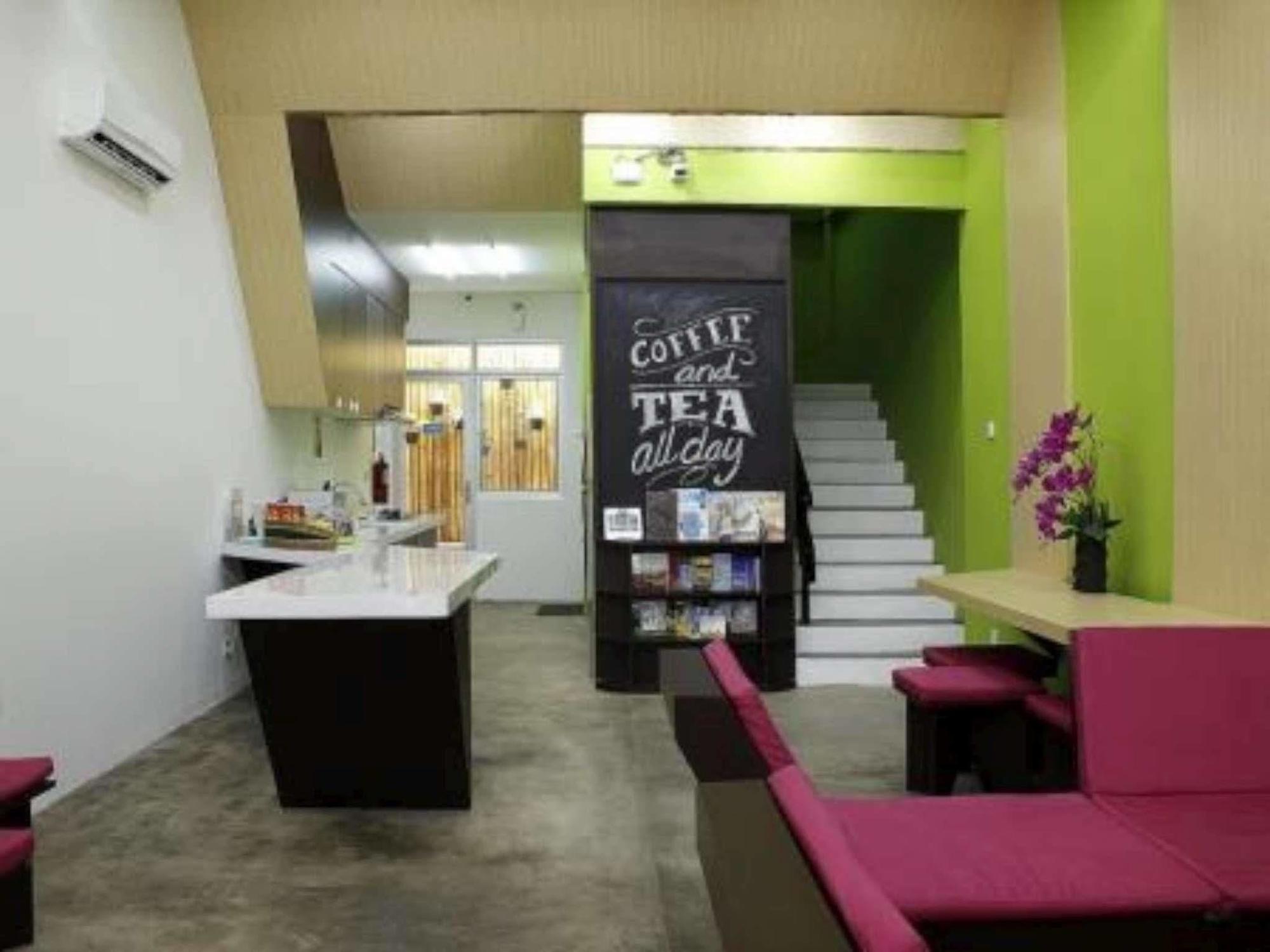 Teduh Hostel Kota Tua จาการ์ตา ภายนอก รูปภาพ